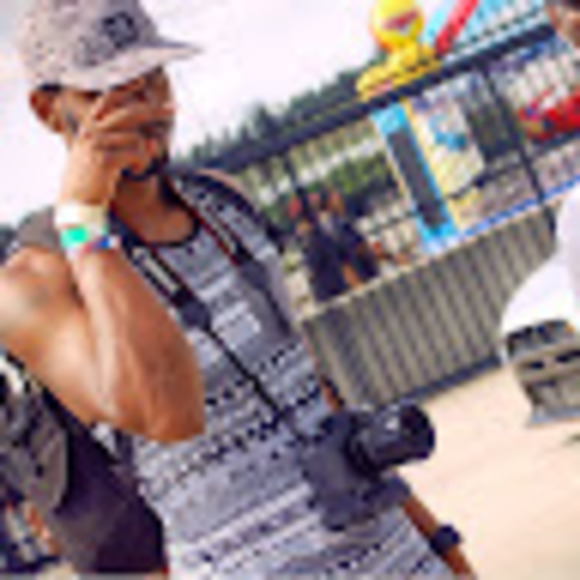 Meet your Posher, Shotbytrakes - Picture 1 of 1